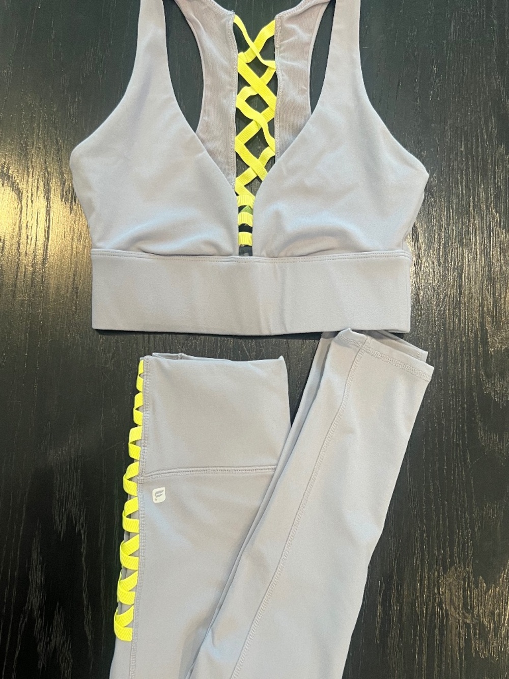 Peyton Leggings & Cici Sports Bra Set Gray Neon Pebble/Leaf Size S